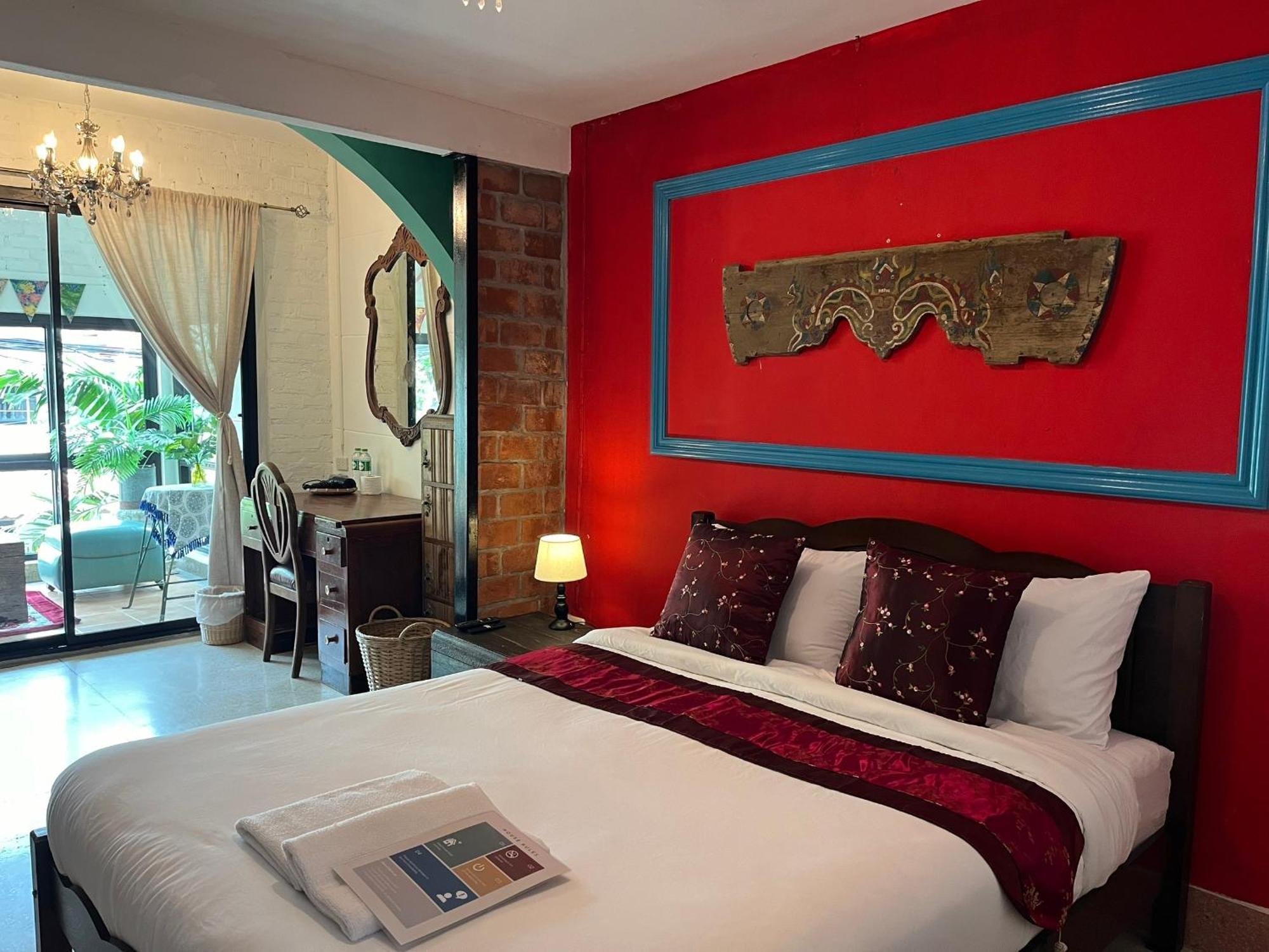 Auntie & Niece Phuket Apartment Ban Sam Kong Exterior photo